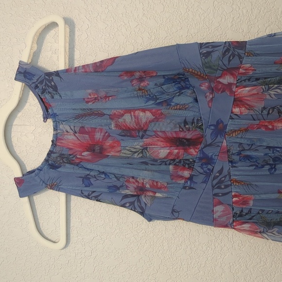 Candalite Petite blue pink floral sleeveless fit and flare maxi dress - Picture 2 of 6